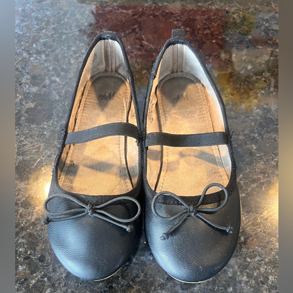 Girls H&M flats size 11